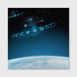 Холст квадратный Космический корабль в космосе над планетой, цвет: 3D-принт — фото 2