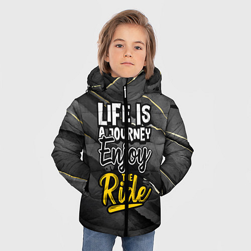 Зимняя куртка для мальчика Жизнь - это путешествие / 3D-Черный – фото 3