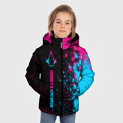 Куртка зимняя для мальчика Assassins Creed - neon gradient: по-вертикали, цвет: 3D-черный — фото 2