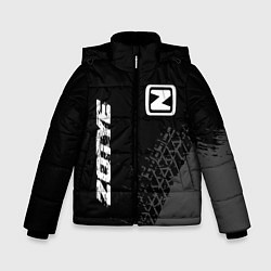 Зимняя куртка для мальчика Zotye speed на темном фоне со следами шин: надпись