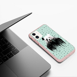 Чехол iPhone 11 матовый Панда-художник, цвет: 3D-светло-розовый — фото 2