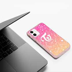 Чехол iPhone 11 матовый TWICE АВТОГРАФЫ, цвет: 3D-светло-розовый — фото 2