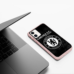 Чехол iPhone 11 матовый CHELSEA Pro Football Соты, цвет: 3D-светло-розовый — фото 2