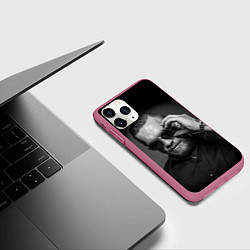 Чехол iPhone 11 Pro матовый Стильный Макгрегор, цвет: 3D-малиновый — фото 2