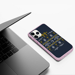 Чехол iPhone 11 Pro матовый Новогодний свитер Чужой, цвет: 3D-розовый — фото 2