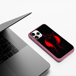 Чехол iPhone 11 Pro матовый Zombie Rock, цвет: 3D-малиновый — фото 2