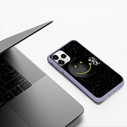 Чехол iPhone 11 Pro матовый Лунная улыбка, цвет: 3D-светло-сиреневый — фото 2