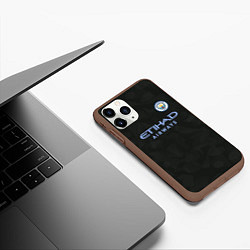 Чехол iPhone 11 Pro матовый Man City FC: Black 17/18, цвет: 3D-коричневый — фото 2