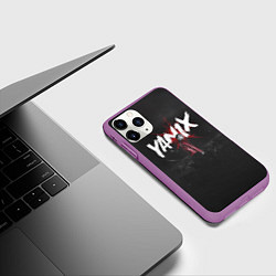 Чехол iPhone 11 Pro матовый YANIX: Black Side, цвет: 3D-фиолетовый — фото 2