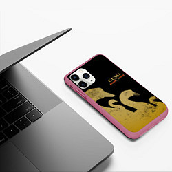 Чехол iPhone 11 Pro матовый GUSSI: Gold Edition, цвет: 3D-малиновый — фото 2