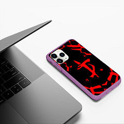Чехол iPhone 11 Pro матовый DOOM: Red Slayer, цвет: 3D-фиолетовый — фото 2