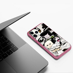 Чехол iPhone 11 Pro матовый Woman yelling at cat, цвет: 3D-малиновый — фото 2