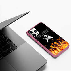 Чехол iPhone 11 Pro матовый Iron Maiden, цвет: 3D-малиновый — фото 2