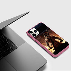 Чехол iPhone 11 Pro матовый Sekiro shadows die twice, цвет: 3D-малиновый — фото 2