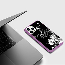 Чехол iPhone 11 Pro матовый Автограф Фредди Меркьюри, цвет: 3D-фиолетовый — фото 2