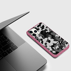 Чехол iPhone 11 Pro матовый ГОРОДСКОЙ КАМУФЛЯЖ, цвет: 3D-малиновый — фото 2