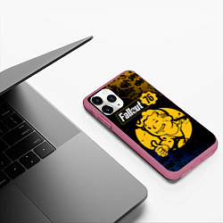 Чехол iPhone 11 Pro матовый FALLOUT76, цвет: 3D-малиновый — фото 2