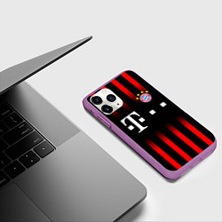 Чехол iPhone 11 Pro матовый FC Bayern Munchen, цвет: 3D-фиолетовый — фото 2