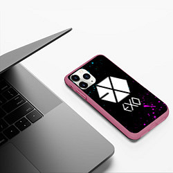 Чехол iPhone 11 Pro матовый EXO BAND, цвет: 3D-малиновый — фото 2