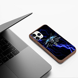 Чехол iPhone 11 Pro матовый THE WITCHER МОЛНИЯ BLUE, цвет: 3D-коричневый — фото 2