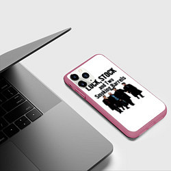 Чехол iPhone 11 Pro матовый Карты Деньги Два Ствола Герои, цвет: 3D-малиновый — фото 2