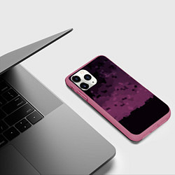 Чехол iPhone 11 Pro матовый Мозаичный узор в черно бордовом цвете, цвет: 3D-малиновый — фото 2