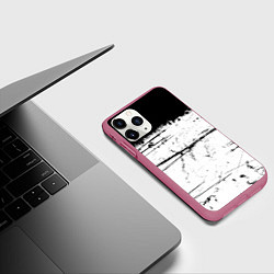 Чехол iPhone 11 Pro матовый ИСПАЧКАННЫЙ КРАСКОЙ, цвет: 3D-малиновый — фото 2