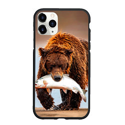 Чехол iPhone 11 Pro матовый Медведь с рыбой во рту, цвет: 3D-черный