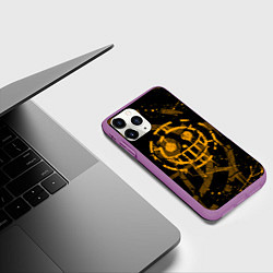 Чехол iPhone 11 Pro матовый ВАН ПИС ПИРАТЫ ЖЁЛТЫЙ ЛОГО, цвет: 3D-фиолетовый — фото 2