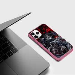 Чехол iPhone 11 Pro матовый Берсерк силуэт Гатца и злодеи Кентаро Миура, цвет: 3D-малиновый — фото 2