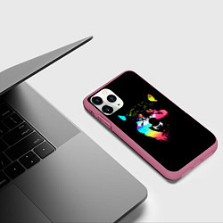 Чехол iPhone 11 Pro матовый Неоновый свирепый волк, цвет: 3D-малиновый — фото 2