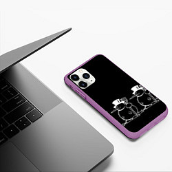 Чехол iPhone 11 Pro матовый Снеговик на черном фоне, цвет: 3D-фиолетовый — фото 2