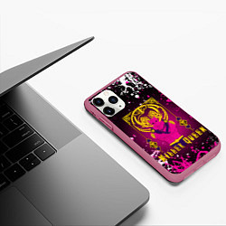 Чехол iPhone 11 Pro матовый JOJO KILLER QUEEN КОРОЛЕВА УБИЙЦА, цвет: 3D-малиновый — фото 2