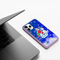 Чехол iPhone 11 Pro матовый Новогодний Санта с Единорогом, цвет: 3D-сиреневый — фото 2