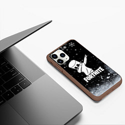 Чехол iPhone 11 Pro матовый НОВОГОДНИЙ FORTNITE MARSHMELLO, цвет: 3D-коричневый — фото 2