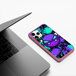 Чехол iPhone 11 Pro матовый GEOMETRY DASH NEON DEMON LEVELS, НЕОНОВЫЕ БРЫЗГИ К, цвет: 3D-малиновый — фото 2