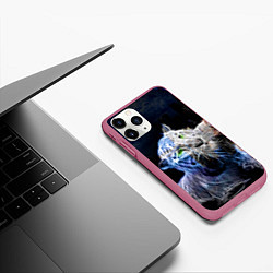Чехол iPhone 11 Pro матовый Неоновый тигр в воде, цвет: 3D-малиновый — фото 2