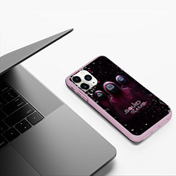 Чехол iPhone 11 Pro матовый SQUID GAME СОТРУДНИКИ ИГРА В КАЛЬМАРА ТРОИЦА, цвет: 3D-розовый — фото 2