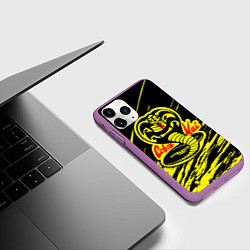 Чехол iPhone 11 Pro матовый Кобра Кай логотип, цвет: 3D-фиолетовый — фото 2