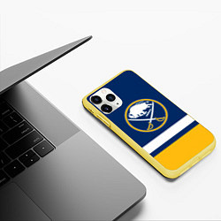 Чехол iPhone 11 Pro матовый Buffalo Sabres, Баффало Сейберз, цвет: 3D-желтый — фото 2