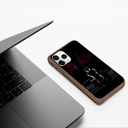 Чехол iPhone 11 Pro матовый Pink Phloyd Фараон на Сцене Пинк Флойд, цвет: 3D-коричневый — фото 2