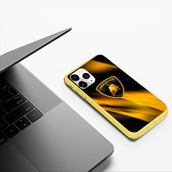 Чехол iPhone 11 Pro матовый Lamborghini - Жёлто-чёрный абстракция, цвет: 3D-желтый — фото 2