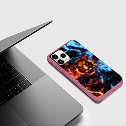 Чехол iPhone 11 Pro матовый Огонь и вода - лев, цвет: 3D-малиновый — фото 2