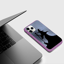 Чехол iPhone 11 Pro матовый Halloween - силуэт ведьмы с котом, цвет: 3D-фиолетовый — фото 2