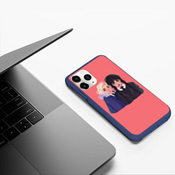 Чехол iPhone 11 Pro матовый Энид и Уэнсдей арт, цвет: 3D-тёмно-синий — фото 2