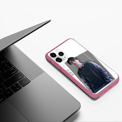 Чехол iPhone 11 Pro матовый Актёр Ли Дон Ук, цвет: 3D-малиновый — фото 2