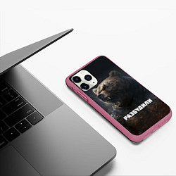 Чехол iPhone 11 Pro матовый Разбудили - медведь, цвет: 3D-малиновый — фото 2