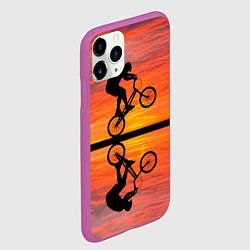 Чехол iPhone 11 Pro матовый Велосипедист в отражении, цвет: 3D-фиолетовый — фото 2