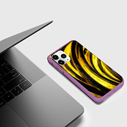 Чехол iPhone 11 Pro матовый Черные и золотые линии, цвет: 3D-фиолетовый — фото 2