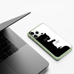 Чехол iPhone 11 Pro матовый Котики Инь-Янь, цвет: 3D-салатовый — фото 2